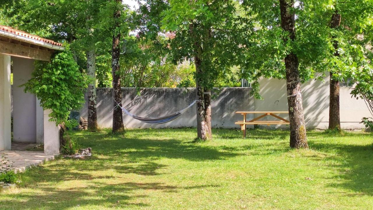 Maison A 8 Min A Pied De La Plage Avec Jardin Clos Et Ombrage Saint-Georges-d'Oleron Dış mekan fotoğraf